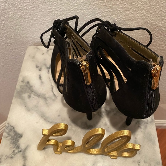 Black suede heels - Picture 3 of 12